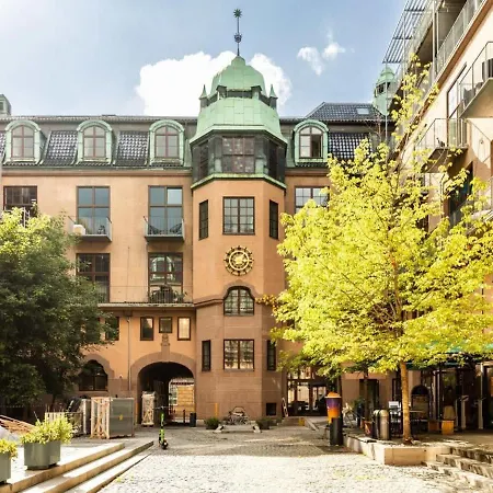 Апартаменты Dinbnb I 500m To Station I Roof Terrace