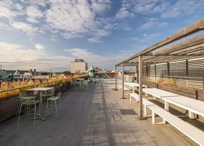 Dinbnb I 500m To Station I Roof Terrace Appartement