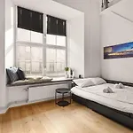 Dinbnb I 500m To Station I Roof Terrace *