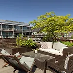 Dinbnb I 500m To Station I Roof Terrace